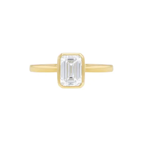 1ct Emerald Lab Created Diamond Bezel Ring in 9ct yellow gold
